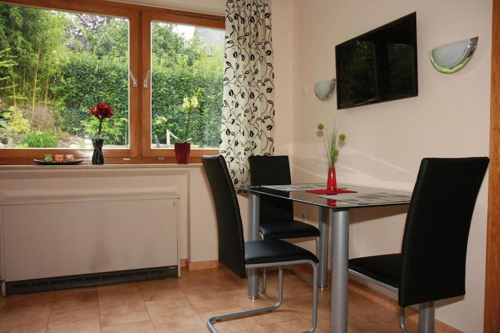 Ferienwohnung Katharina แบร์นคาสเทล-คืสท์ ภายนอก รูปภาพ